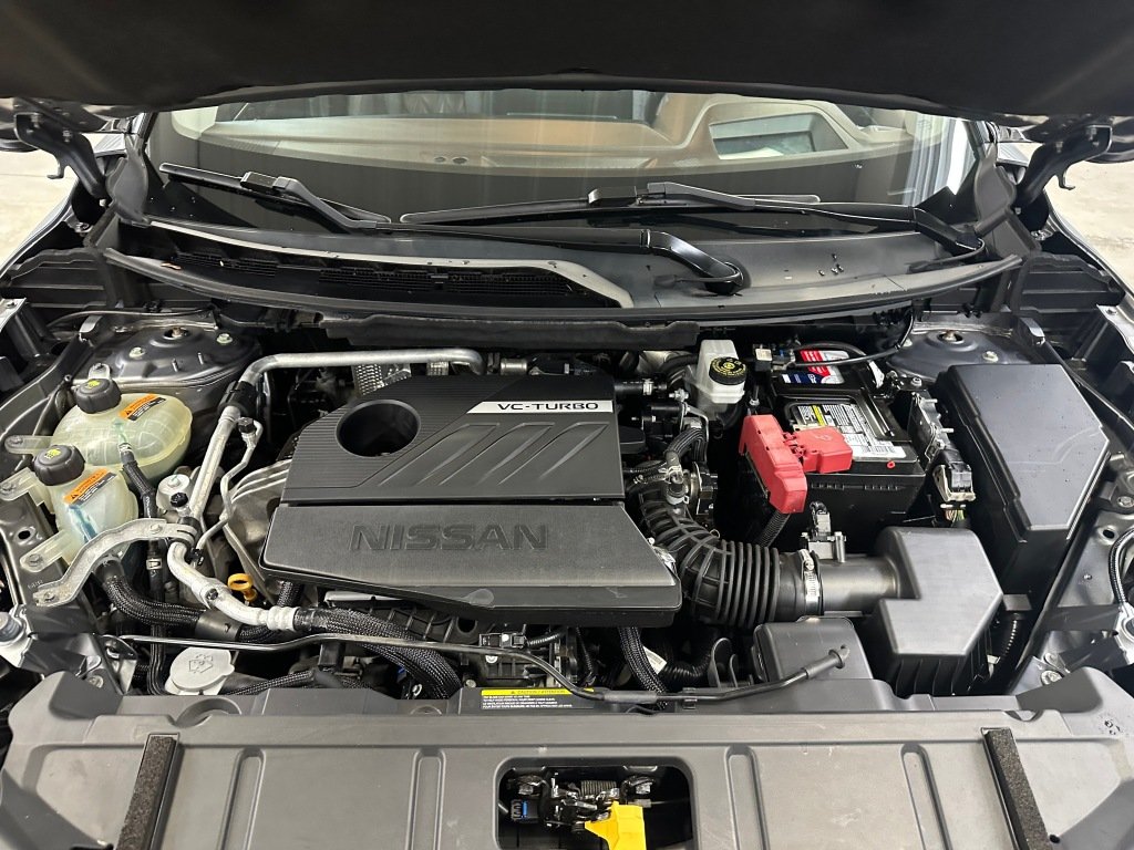 Used 2022 Gun Metallic Nissan Platinum image 39