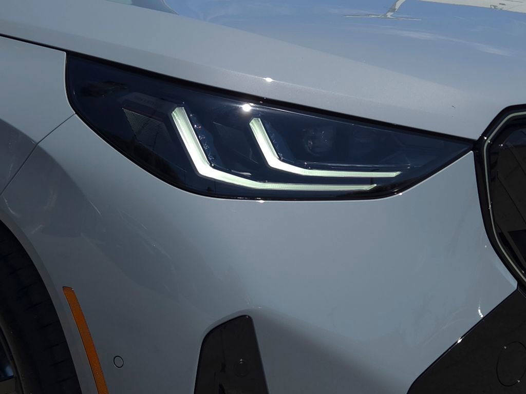 New 2026 Brooklyn Grey Metallic BMW 30 xDrive image 6