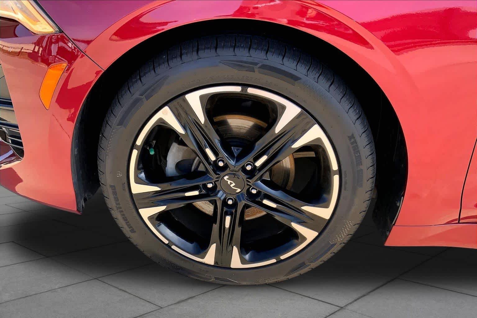 Used 2022 Passion Red Kia GT-Line image 11