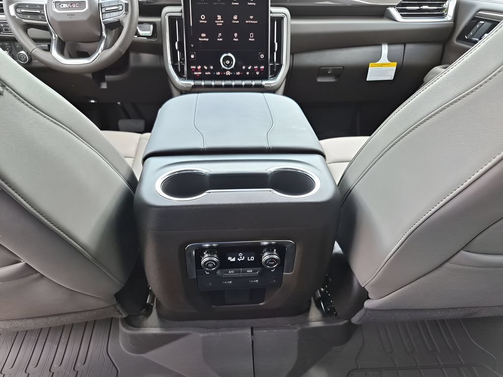 New 2026 Onyx Black GMC Elevation image 30