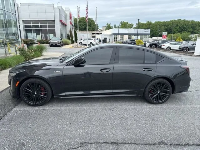 Used 2024 Black Diamond Tricoat Cadillac V-Series image 2