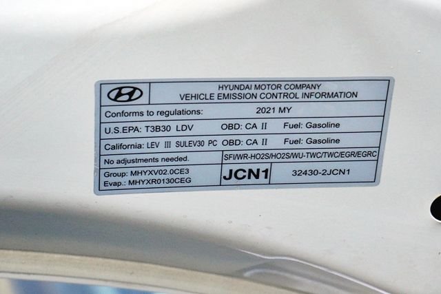 Used 2021 Gray Hyundai SE image 31