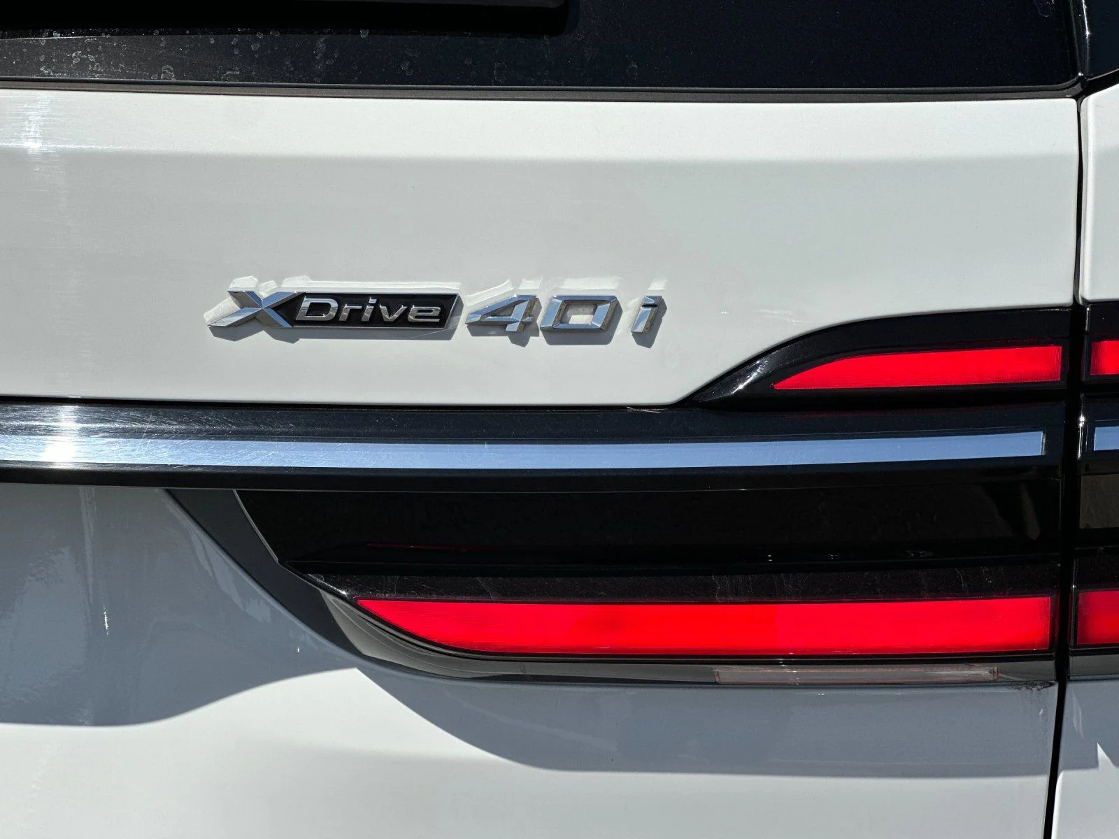 Used 2025 White BMW xDrive40i image 34