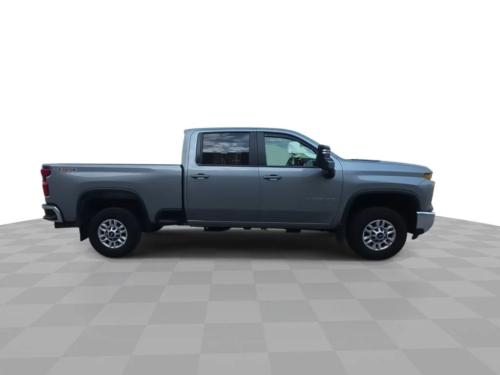 Certified Used 2025 Gray Chevrolet LT image 9