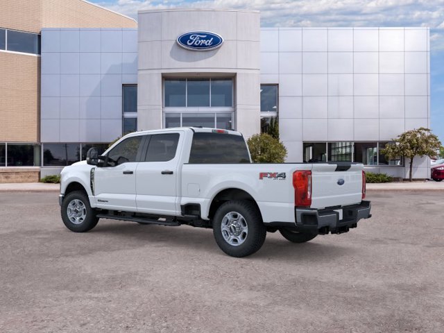 New 2026 Oxford White Ford XLT image 4