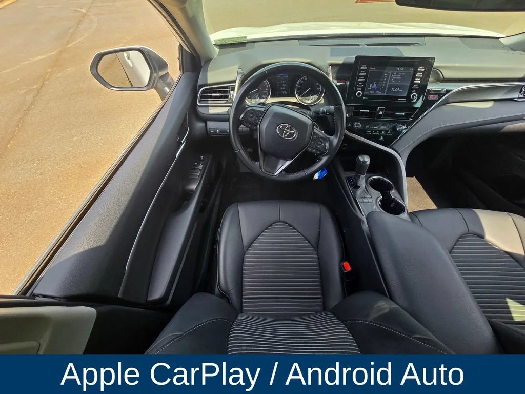 Used 2023 Ice Cap Toyota SE image 13
