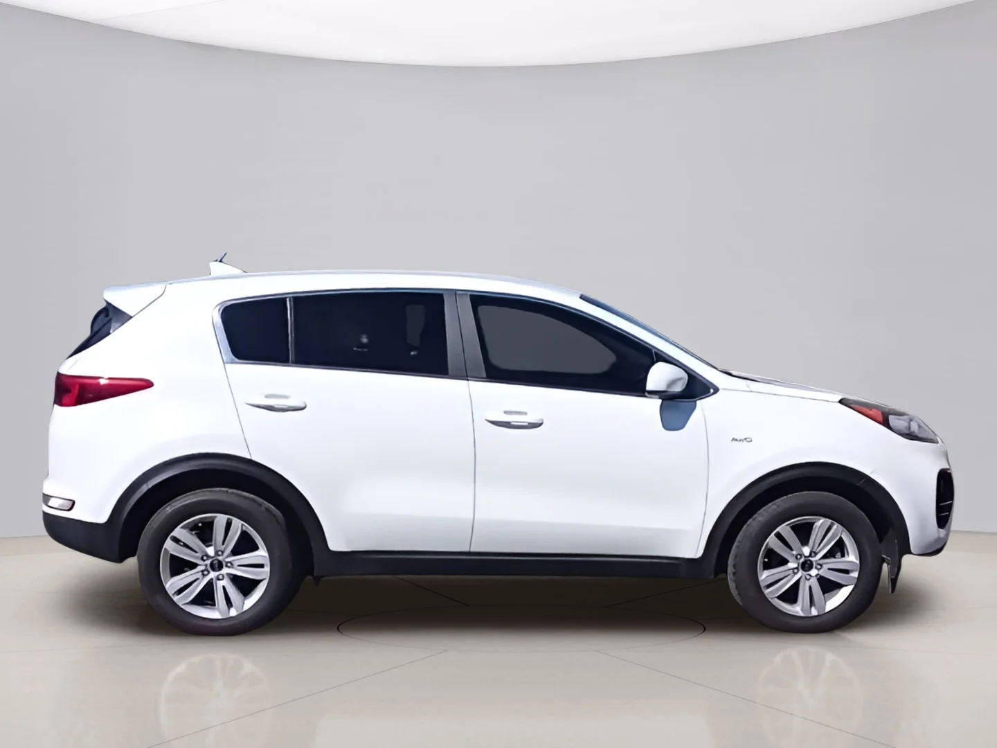 Used 2017 White Kia LX image 8