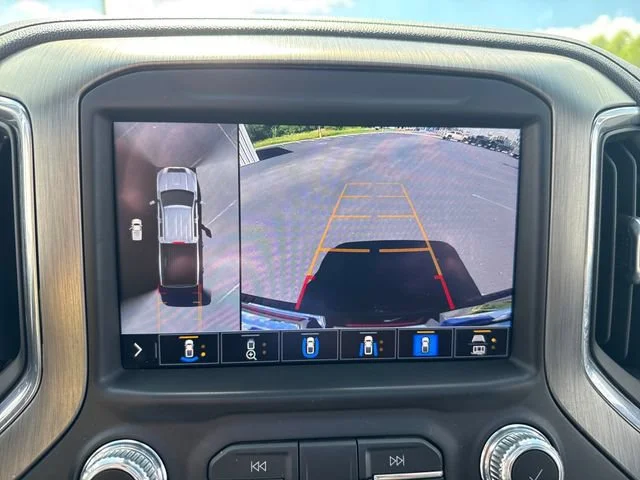 Used 2022 Ebony Twilight Metallic GMC Denali image 24