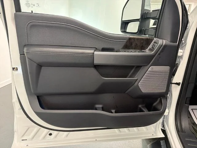 New 2026 Star White Metallic Tri-Coat Ford F-350® Lariat® image 26