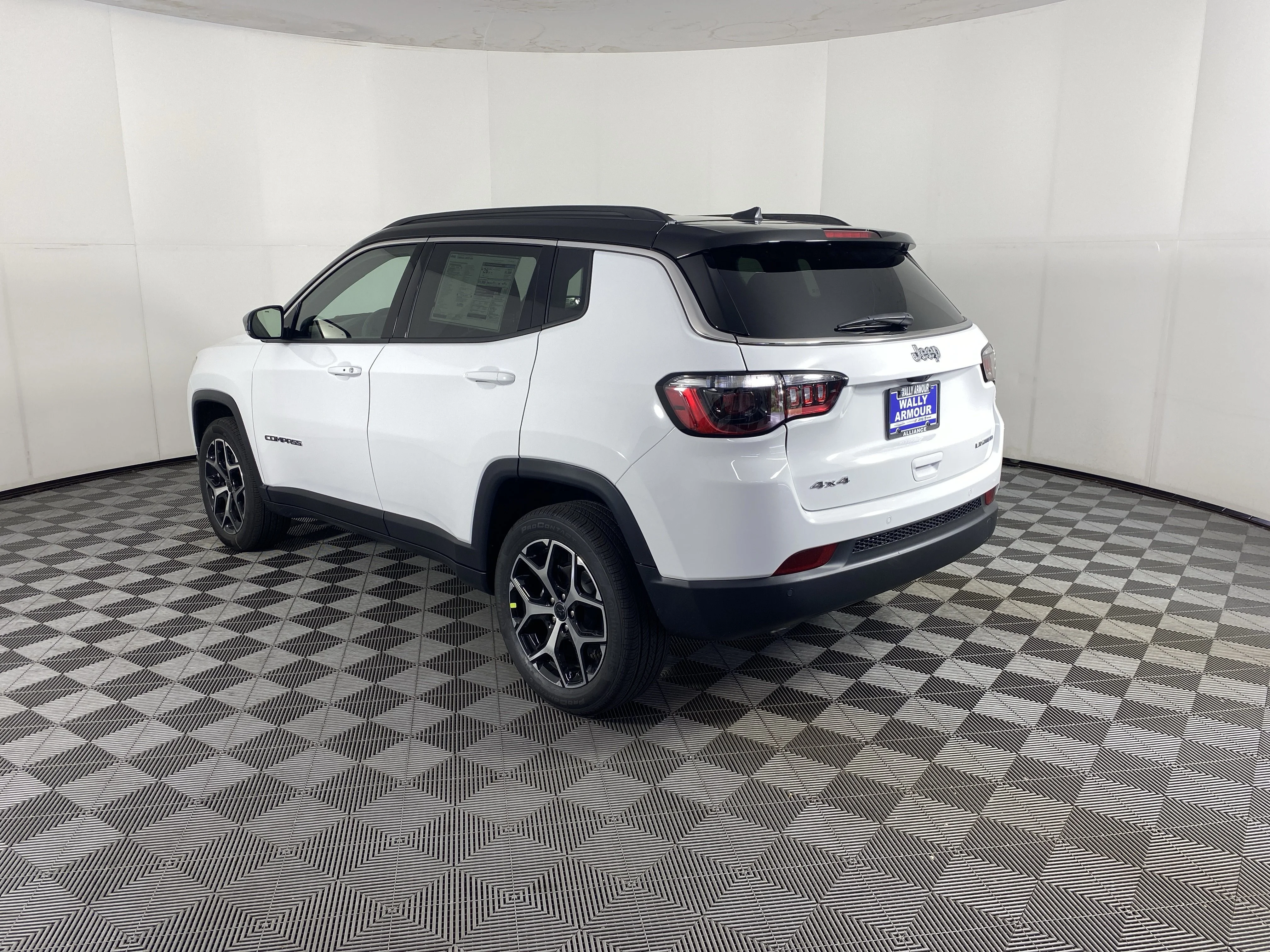 New 2026 Bright White Clear-Coat Exterior Paint Jeep Limited image 8