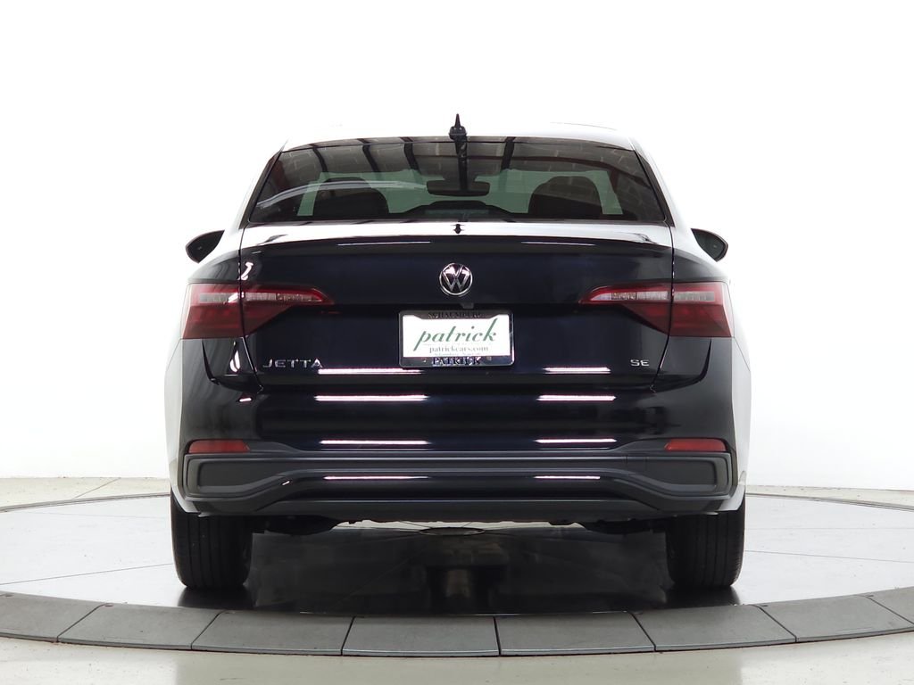 Used 2023 Deep Black Pearl Volkswagen 1.5T SE image 7
