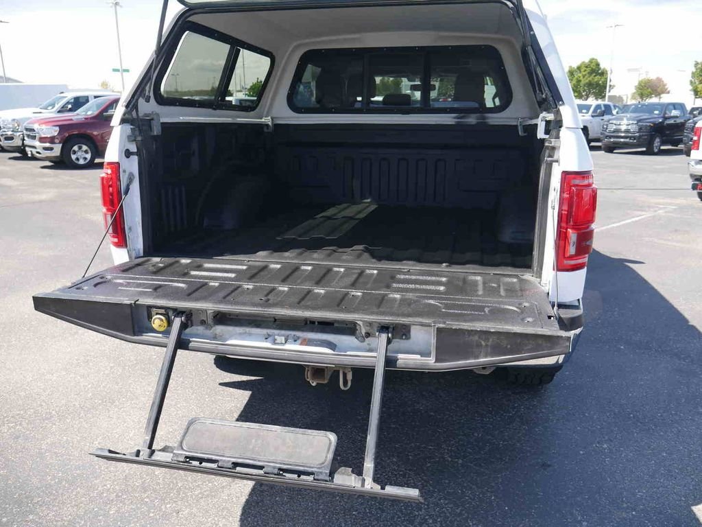 Used 2016 White Ford Lariat image 9