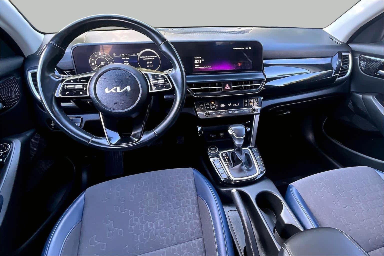 Used 2024 Fusion Black Kia S image 14
