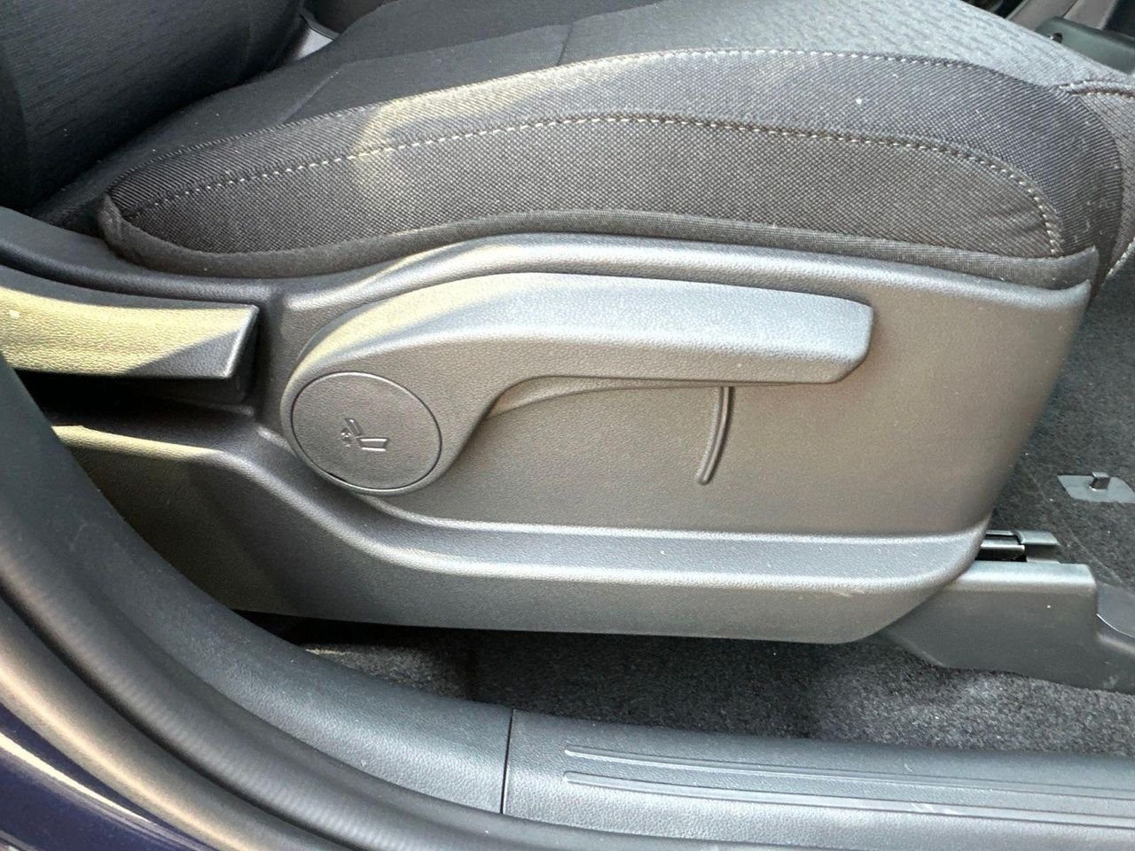 New 2026 Blue Hyundai SE AWD image 35