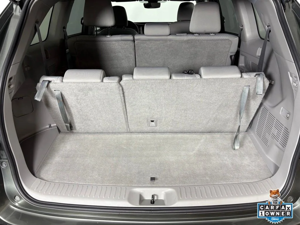 Used 2019 Green Toyota LE image 11