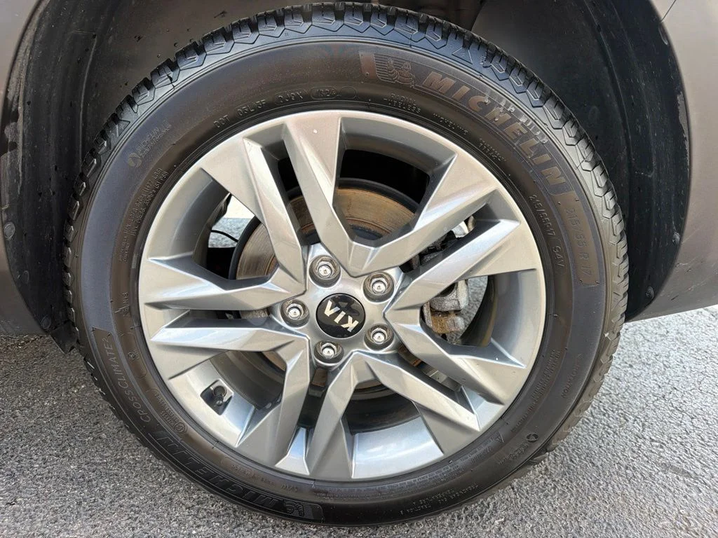 Certified Used 2021 Cherry Black Kia S image 52