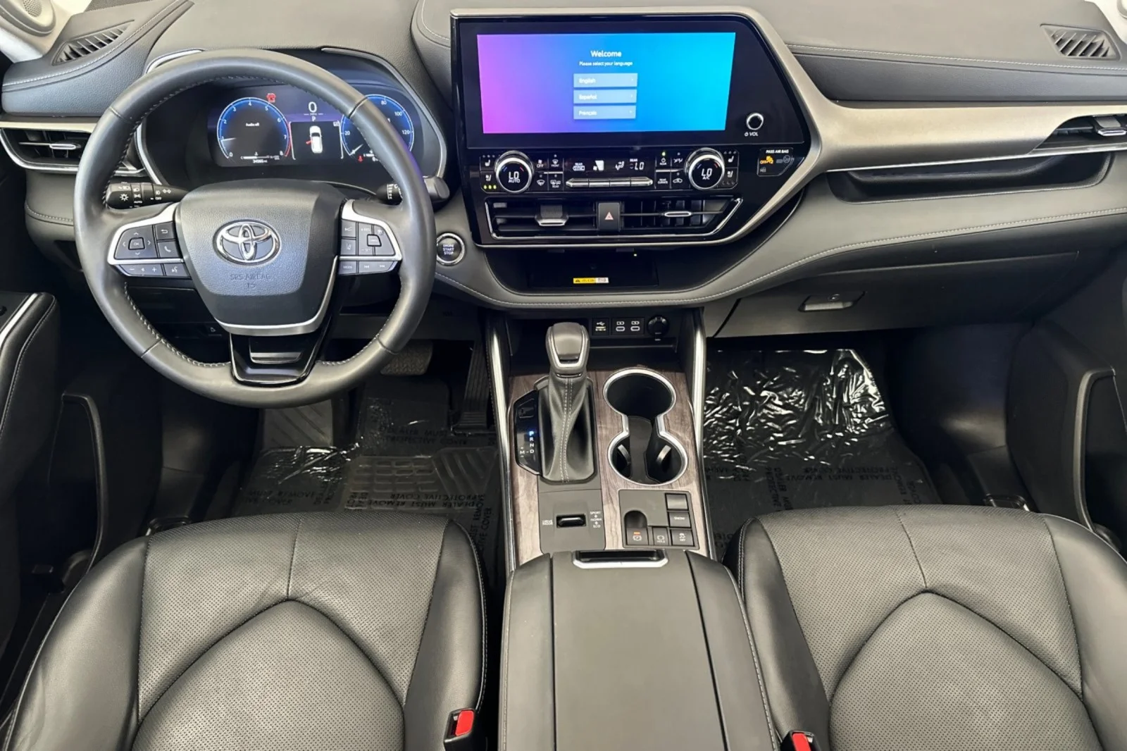 Used 2023 Moon Dust Toyota Limited image 12