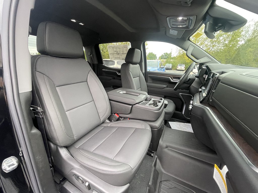 2026 GMC Sierra 1500 SLT - Photo 19