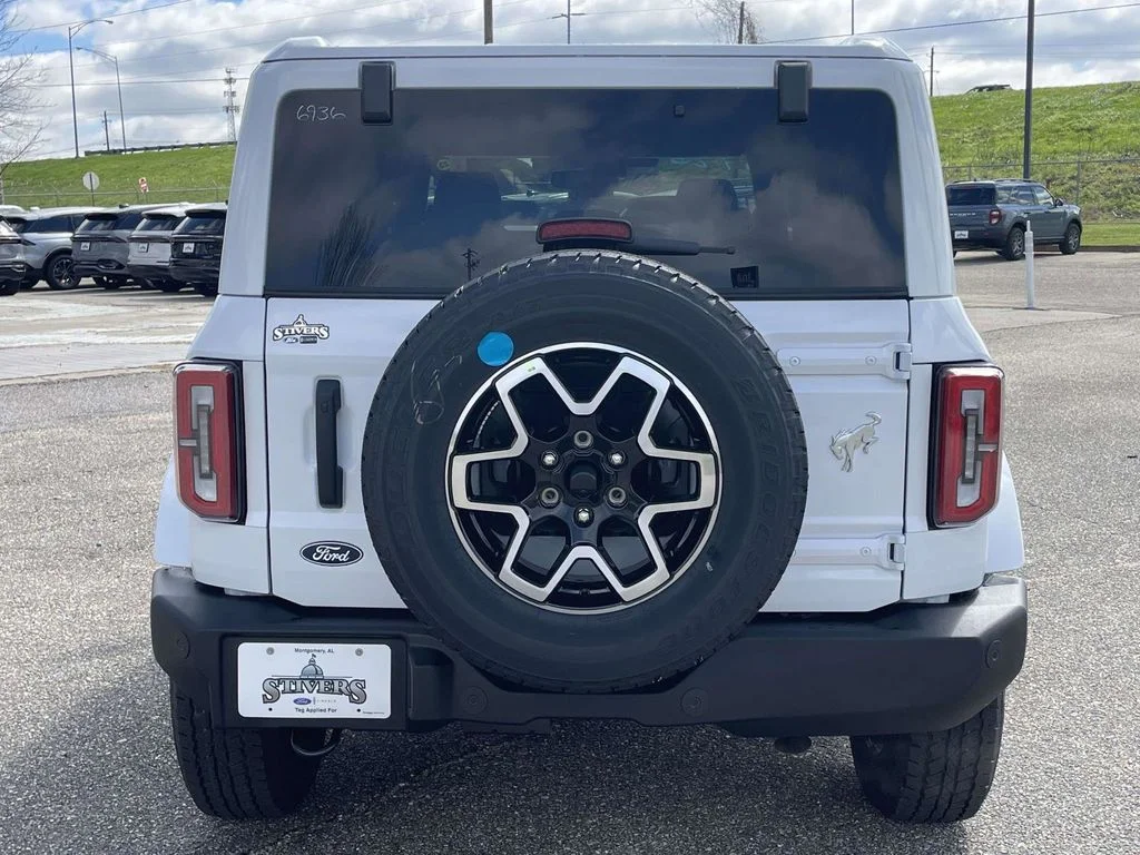 New 2026 White Ford Outer Banks image 4