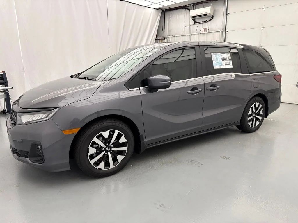 New 2026 Modern Steel Metallic Honda EX-L image 3