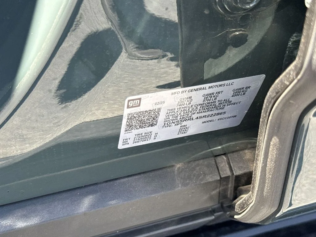 Used 2025 Gray Chevrolet RST image 35