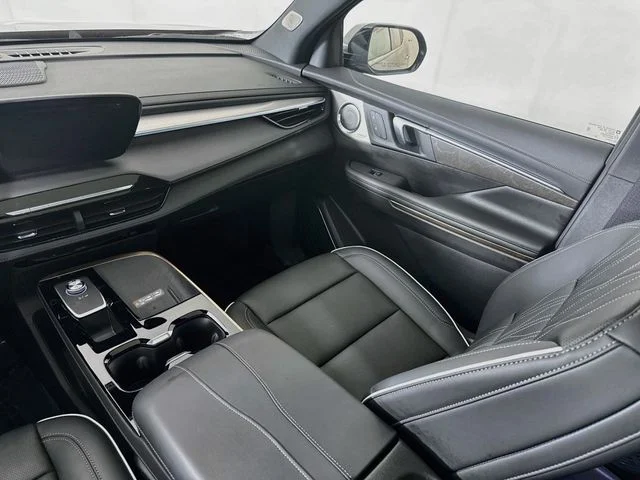 Used 2026 Black Buick Avenir image 25