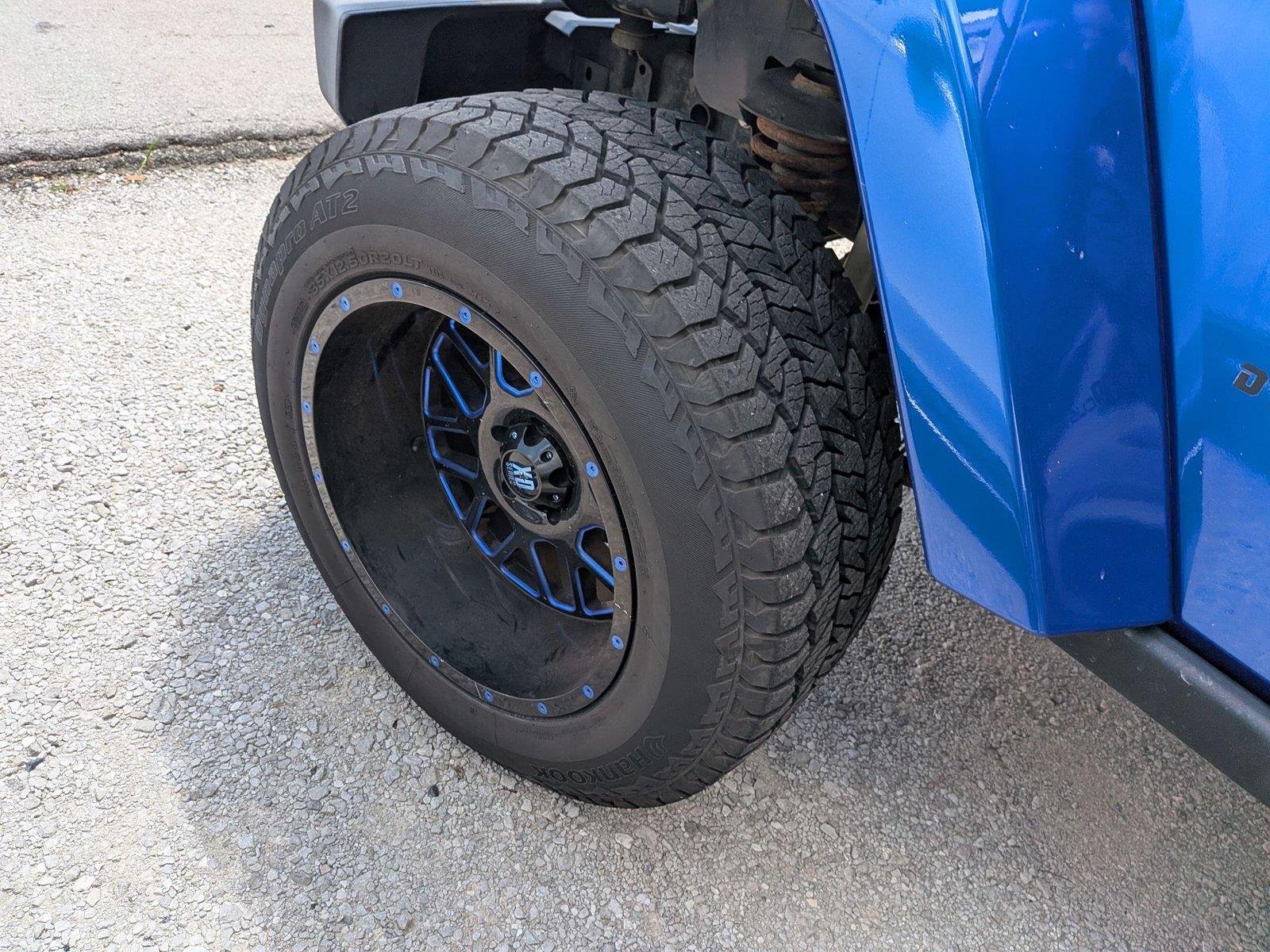 Used 2016 Hydro Blue Pearlcoat Jeep Sahara image 4