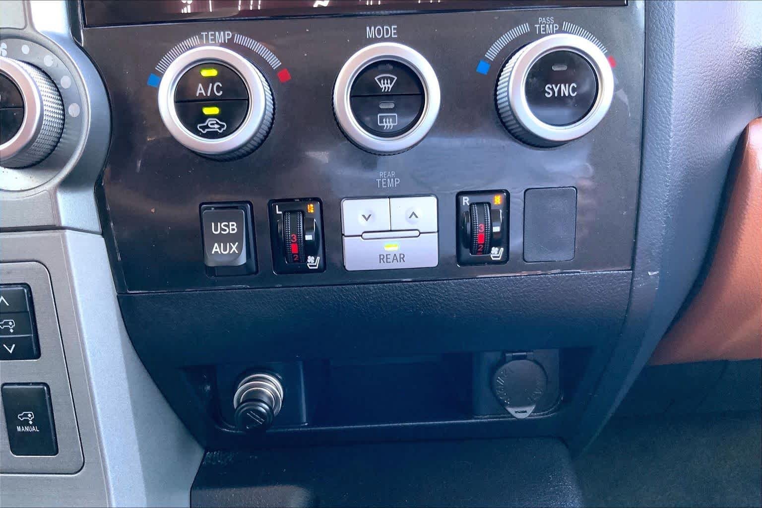 Used 2017 Blizzard Pearl Toyota Platinum image 36