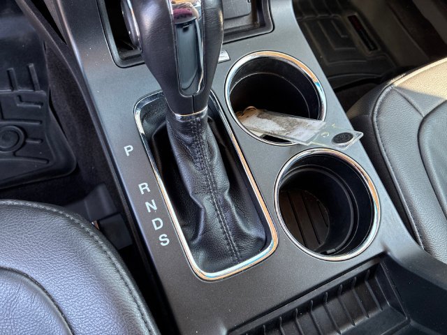 Used 2019 Blue Ford SEL image 29