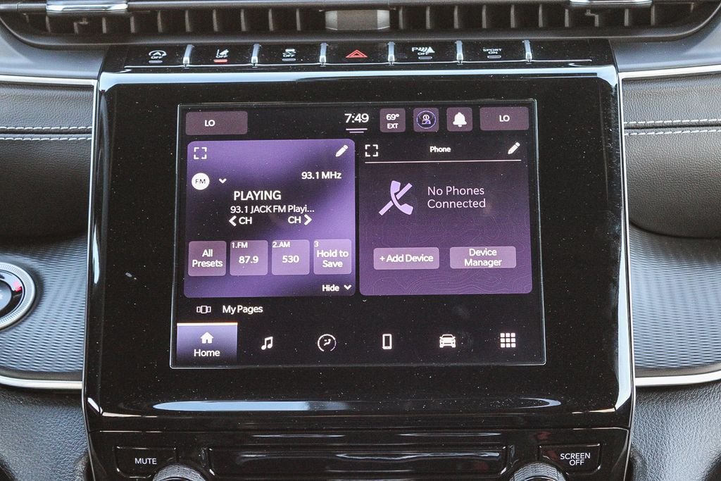 Used 2025 Diamond Black Jeep Laredo X image 15