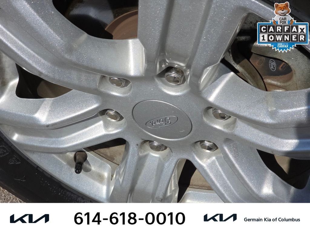 Used 2022 White Ford XLT image 12