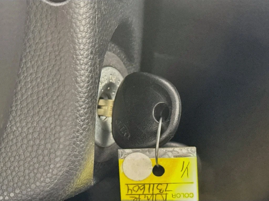 Used 2016 White Kia Base image 16