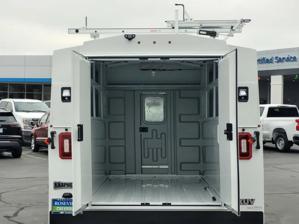 New 2025 Summit White Chevrolet 1WT image 6