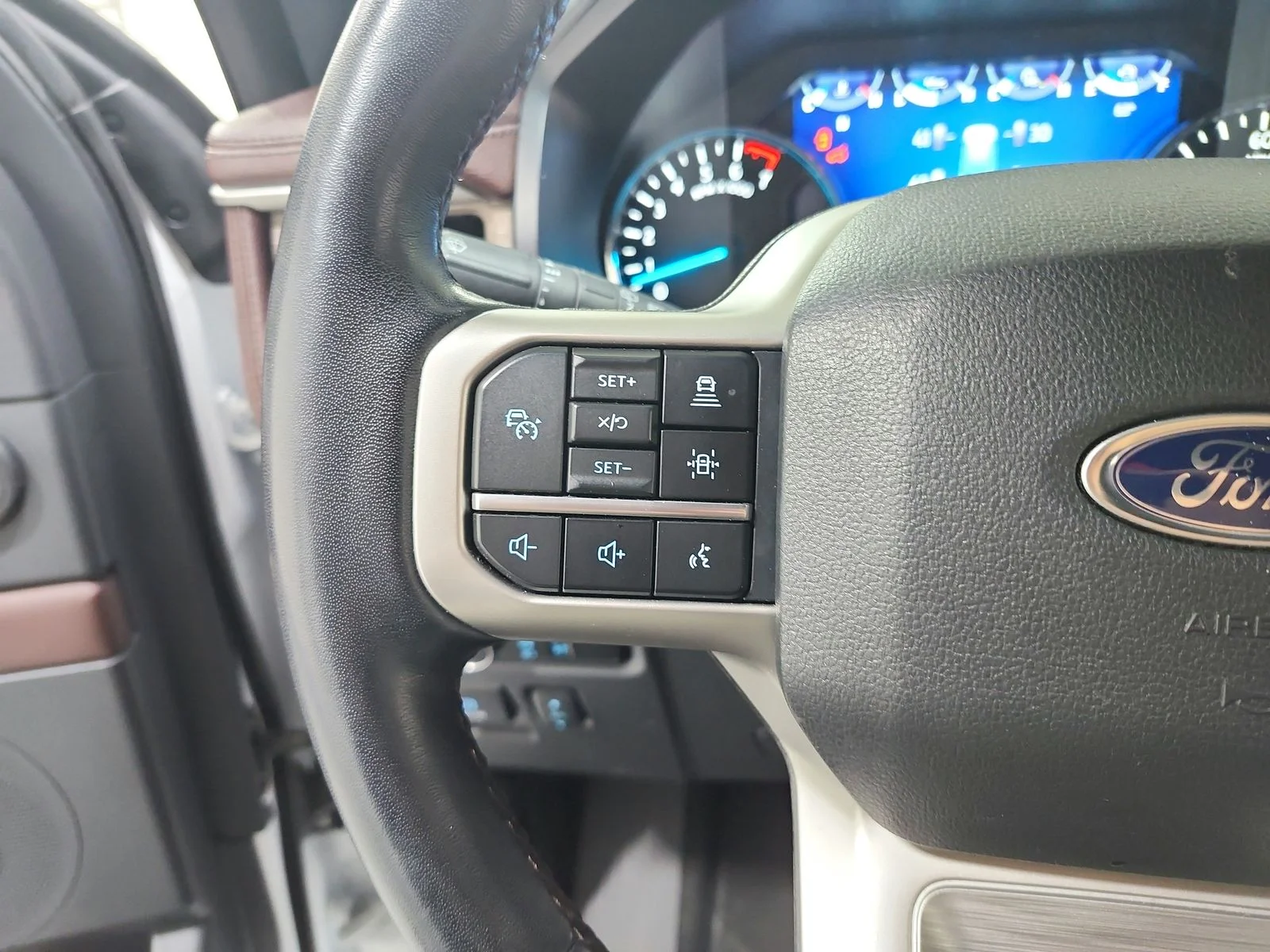 Used 2024 Oxford White Ford Limited image 21