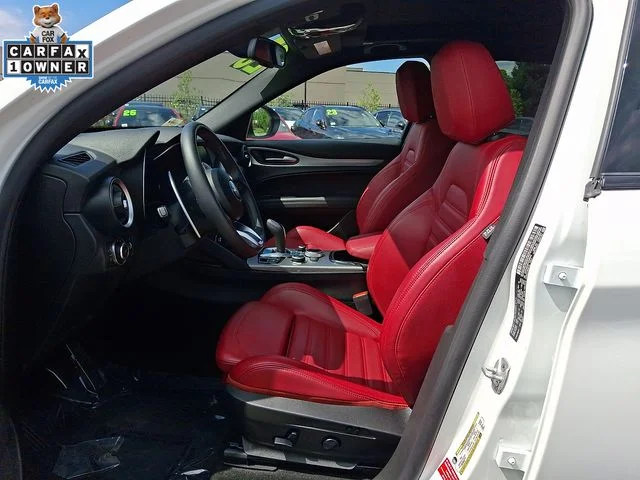 Used 2025 White Alfa Romeo Veloce image 16