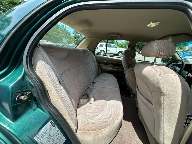 Used 2000 Green Mercury GS Sedan 4D image 25