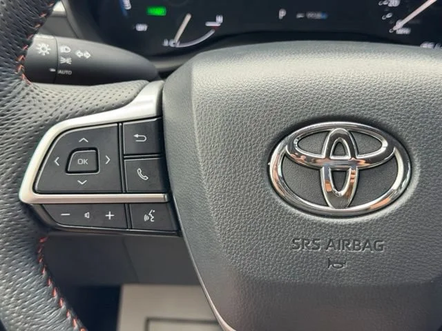 Used 2024  Toyota LE image 29