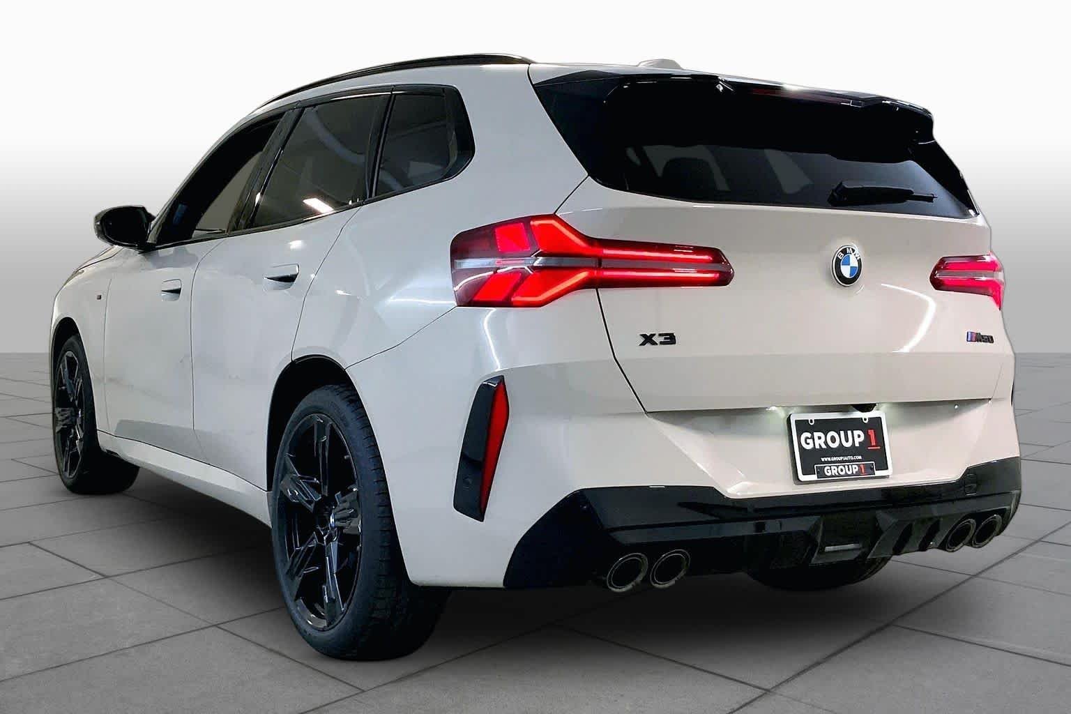 New 2026 Dune Grey Metallic BMW M50 xDrive image 12