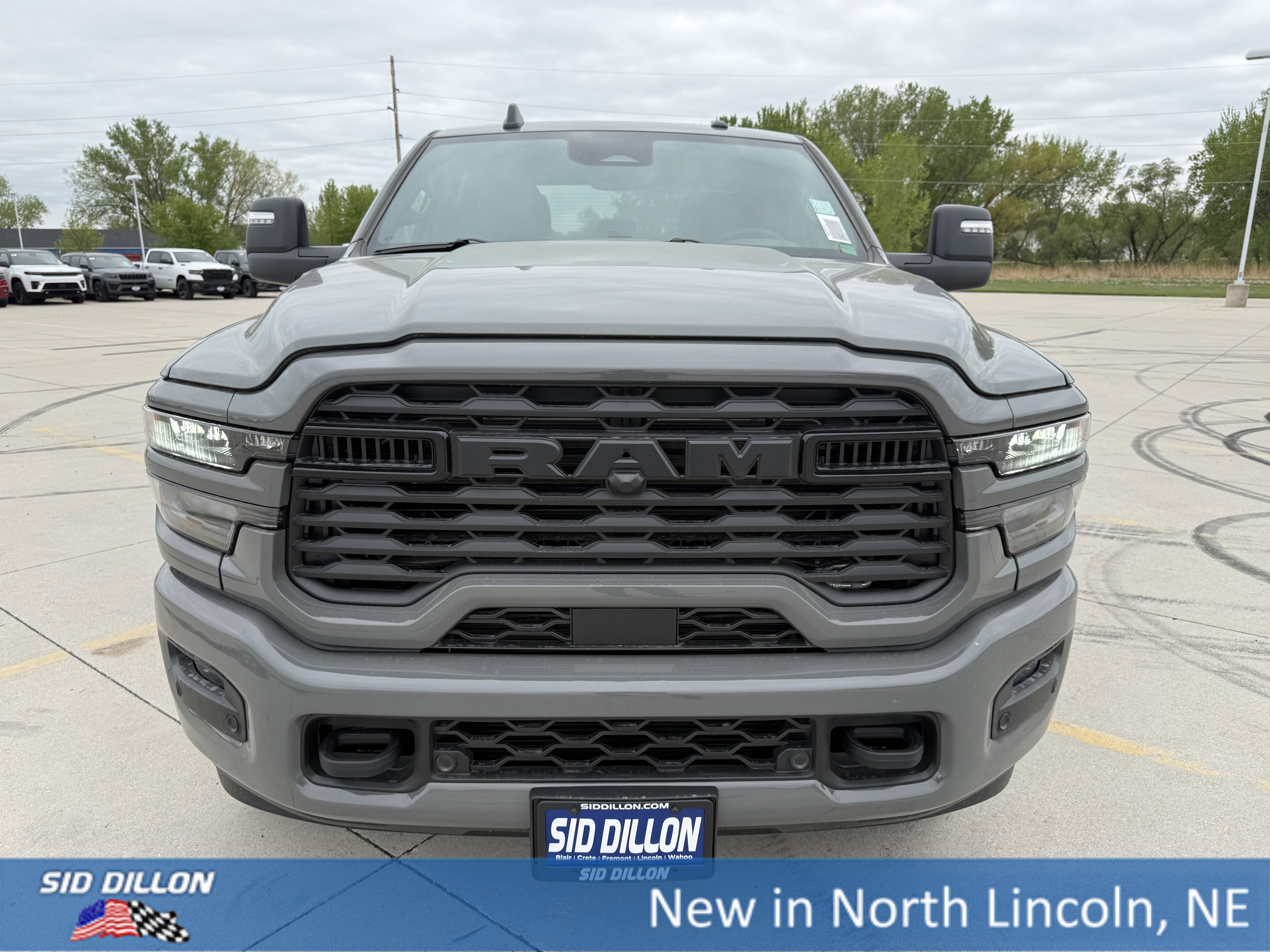 New 2026 Ceramic Gray Clear-Coat Exterior Paint RAM Big Horn image 3