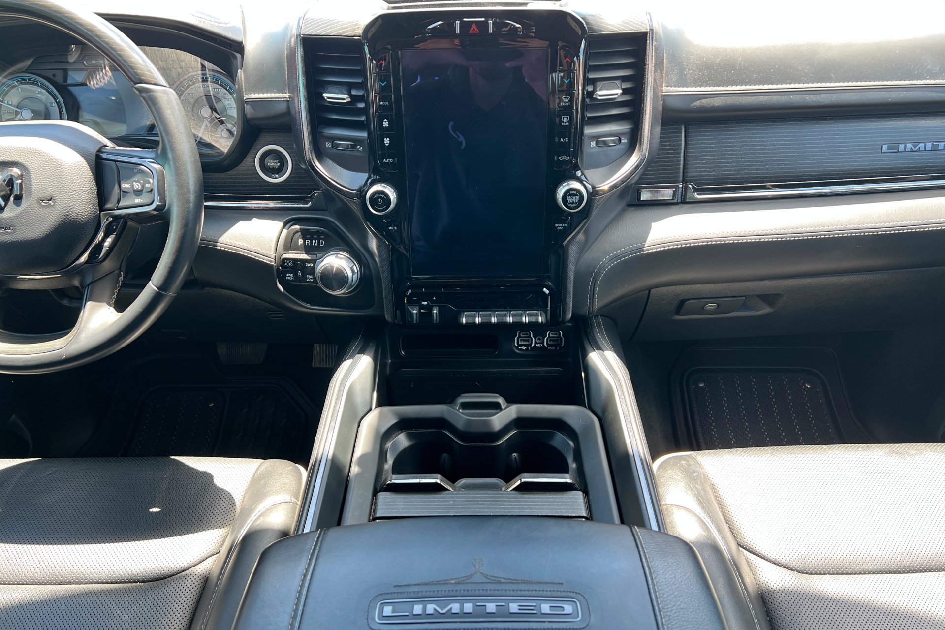 Used 2022 Diamond Black Crystal Pearlcoat Ram Limited image 14