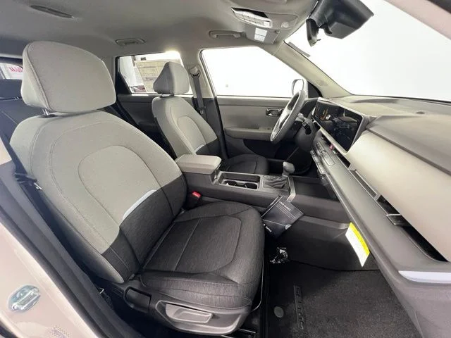 New 2027 White Kia LX image 33