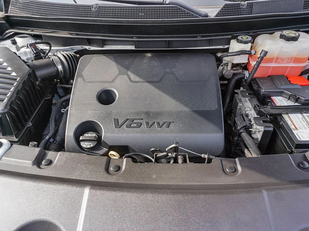Used 2020 White Chevrolet Premier image 25