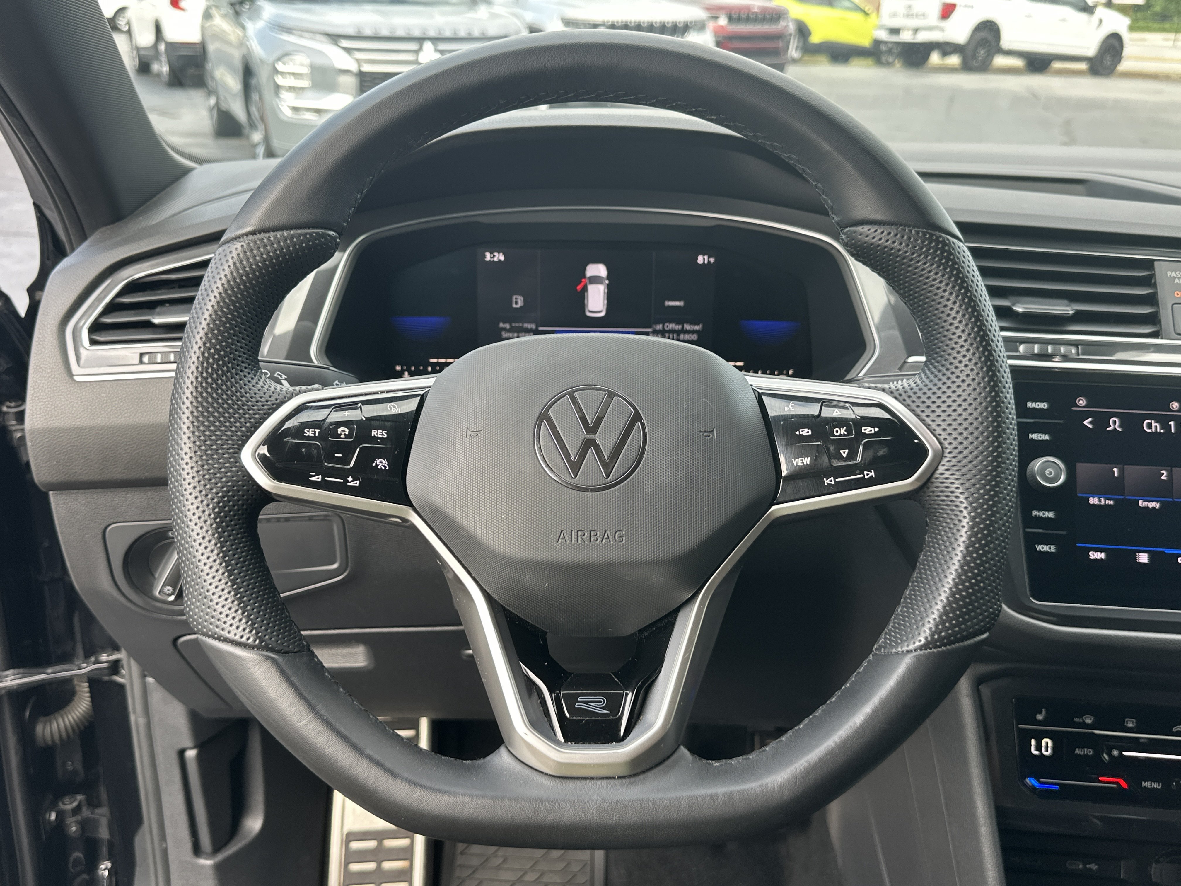 Used 2022  Volkswagen SE R-Line Black image 27