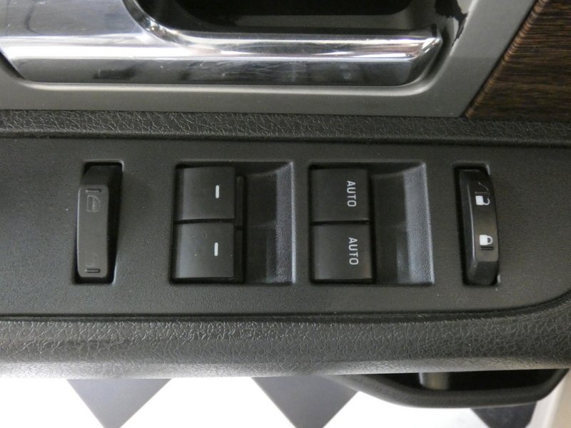 Used 2013 PALE ADOBE METALLIC Ford Supercab Lariat image 21