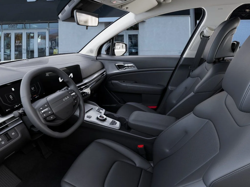 New 2026 Fusion Black Kia EX image 17