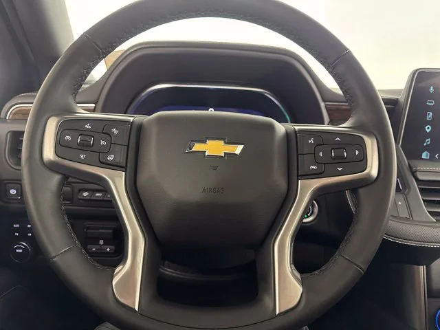 Used 2024 Silver Sage Chevrolet Premier image 19