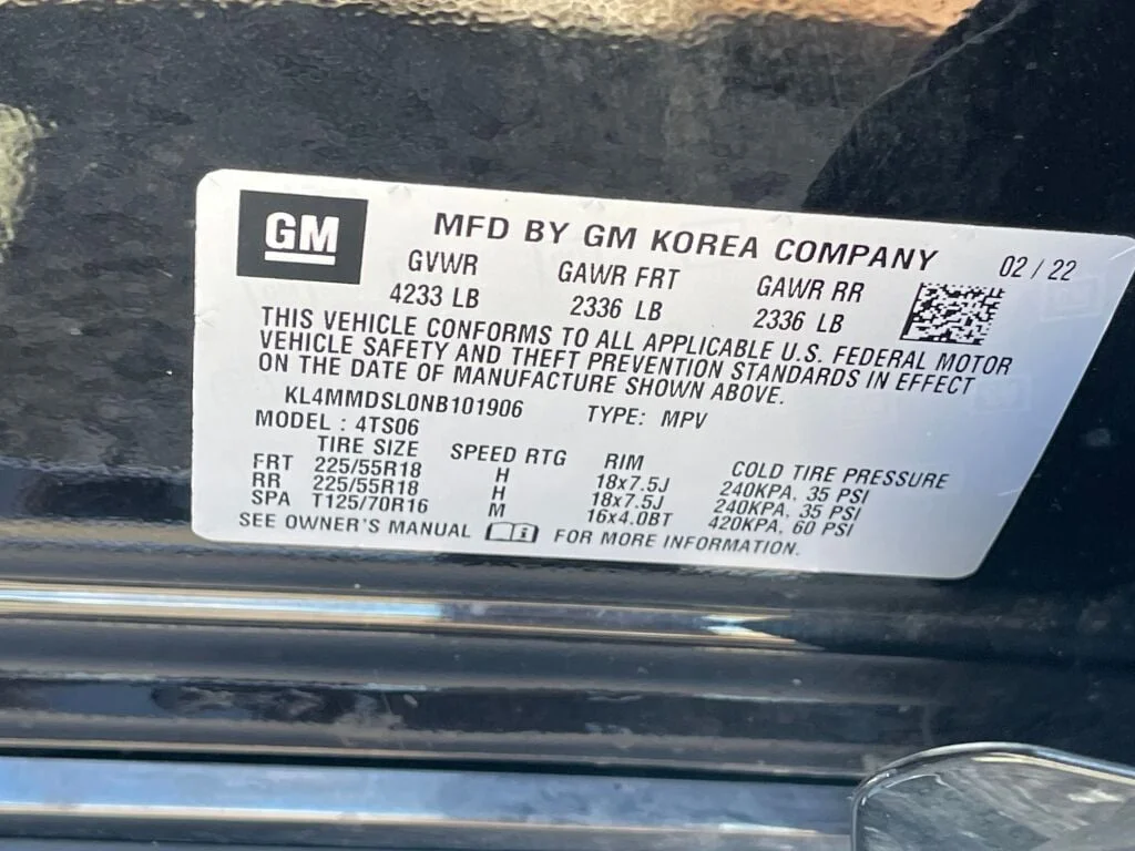 Certified Used 2022 Ebony Twilight Metallic Buick Select image 36