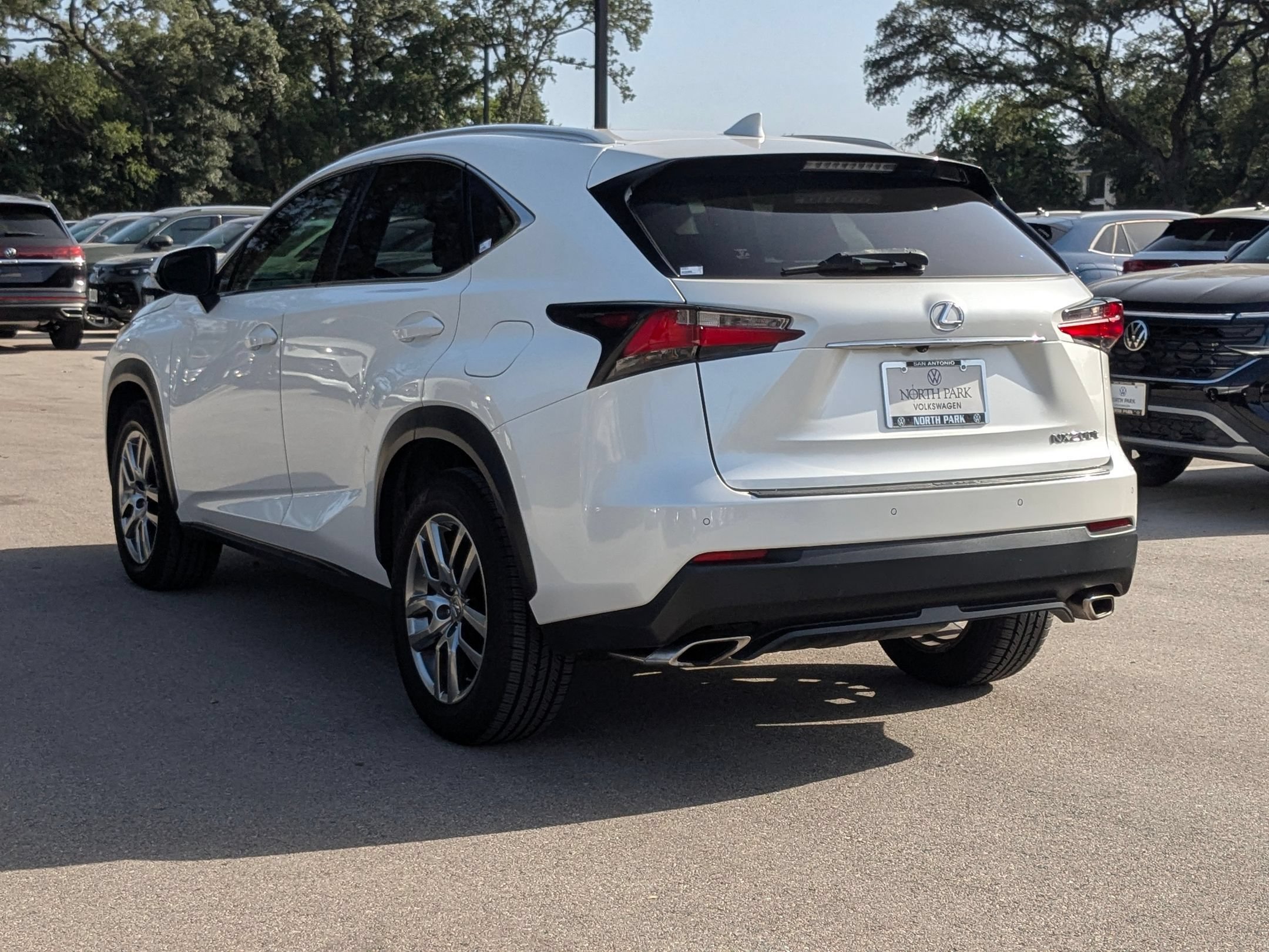 Used 2015 White Pearl Lexus 200t image 5