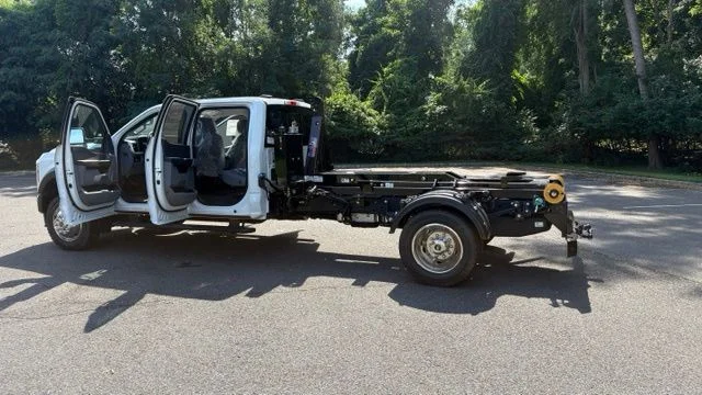 2026 Ford F-550 Super Duty Chassis Cab XL - Photo 35