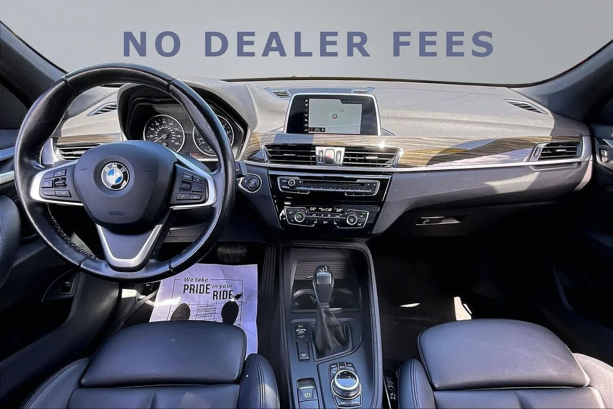Used 2018 Green BMW xDrive28i image 7